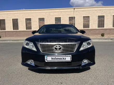 Toyota Camry 2012 года за 9 800 000 тг. в Атырау