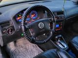 Volkswagen Jetta 2004 года за 1 600 000 тг. в Жанаозен – фото 5