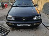 Volkswagen Golf 1995 годаүшін1 800 000 тг. в Шымкент