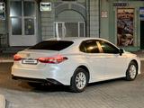 Toyota Camry 2018 года за 13 500 000 тг. в Алматы – фото 4