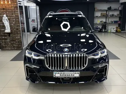 BMW X7 2022 года за 46 000 000 тг. в Алматы – фото 2