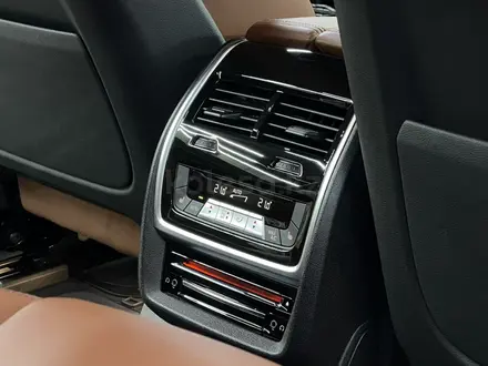 BMW X7 2022 года за 46 000 000 тг. в Алматы – фото 21