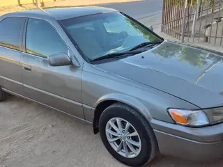 Toyota Camry, 1998