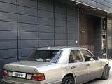 Mercedes-Benz E 230 1991 года за 1 500 000 тг. в Алматы – фото 2