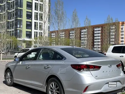Hyundai Sonata 2019 года за 9 200 000 тг. в Астана – фото 3