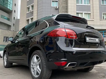 Porsche Cayenne 2011 года за 16 000 000 тг. в Астана – фото 2