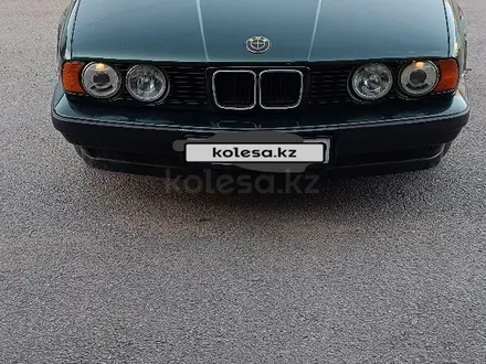 BMW 520 1993 года за 2 100 000 тг. в Караганда – фото 3