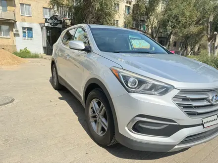 Hyundai Santa Fe 2016 года за 7 700 000 тг. в Актобе – фото 3