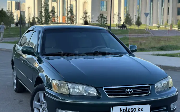 Toyota Camry 2000 годаүшін3 450 000 тг. в Астана