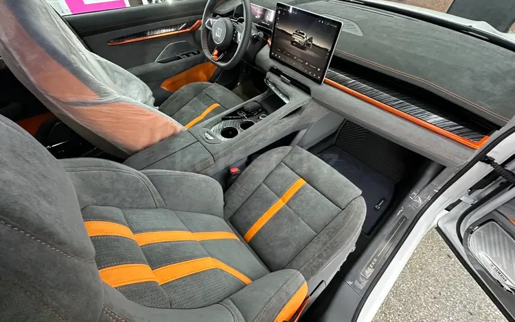 Перетяжка салона Автоателье в Алматы