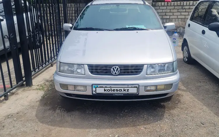 Volkswagen Passat 1995 года за 2 800 000 тг. в Шымкент