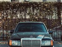 Mercedes-Benz E 260 1991 годаfor800 000 тг. в Астана