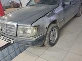 Mercedes-Benz E 230 1991 годаfor600 000 тг. в Кызылорда – фото 4