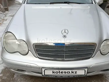 Mercedes-Benz C 200 2001 года за 3 700 000 тг. в Костанай