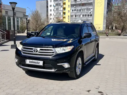 Toyota Highlander 2013 года за 14 000 000 тг. в Семей