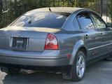 Volkswagen Passat 2003 годаfor1 950 000 тг. в Семей – фото 4