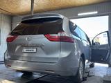 Toyota Sienna 2016 года за 10 500 000 тг. в Мангистау – фото 3