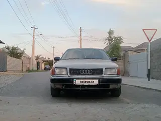 Audi 100