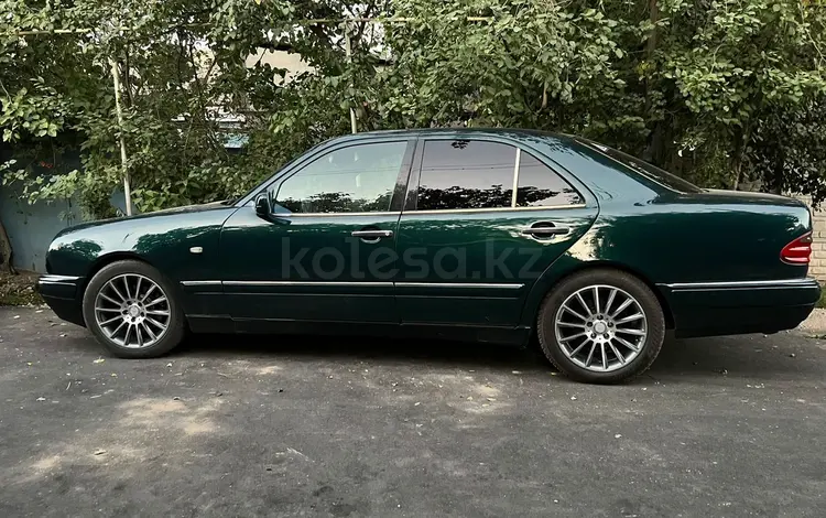 Mercedes-Benz E 320 1996 года за 3 600 000 тг. в Тараз