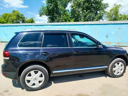Volkswagen Touareg 2008 года за 8 000 000 тг. в Астана – фото 10