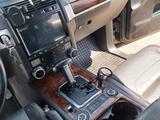 Volkswagen Touareg 2008 года за 8 000 000 тг. в Астана – фото 3