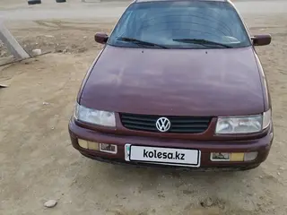 Volkswagen Passat, 1995