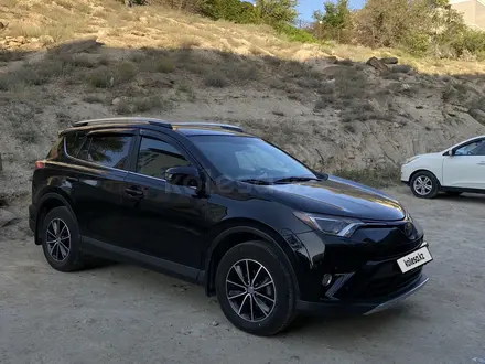 Toyota RAV4 2017 года за 11 500 000 тг. в Актау – фото 5