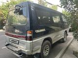 Mitsubishi Delica 1993 года за 400 000 тг. в Алматы