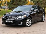 Toyota Camry 2011 года за 6 100 000 тг. в Петропавловск – фото 2