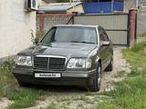 Mercedes-Benz E 280 1993 года за 3 300 000 тг. в Алматы – фото 2