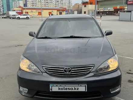 Toyota Camry 2005 года за 5 000 000 тг. в Семей – фото 2