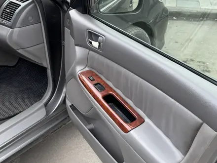 Toyota Camry 2005 года за 5 000 000 тг. в Семей – фото 8