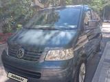 Volkswagen Multivan 2007 года за 8 000 000 тг. в Астана