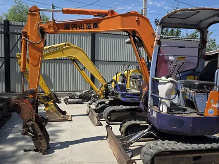 Hitachi 2005 года за 5 500 000 тг. в Алматы – фото 3