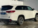 Toyota Highlander 2019 года за 17 100 000 тг. в Уральск – фото 5