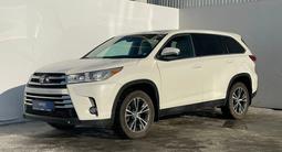 Toyota Highlander 2019 года за 17 100 000 тг. в Уральск