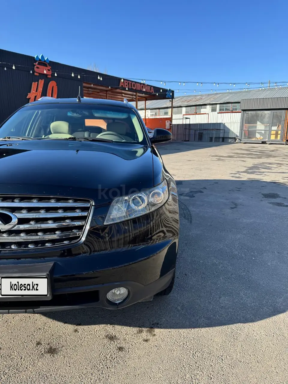 Infiniti FX35, 2005