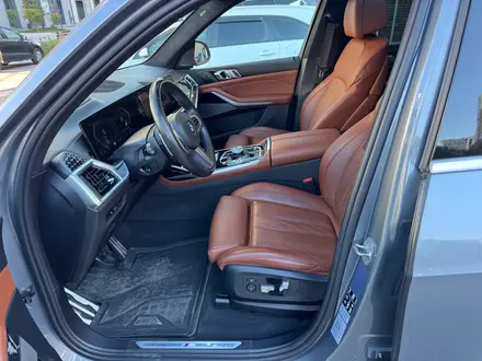 BMW X7 2023 года за 63 000 000 тг. в Астана – фото 12