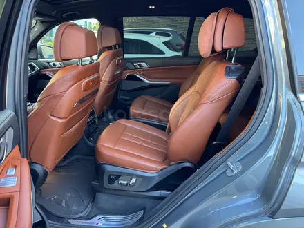 BMW X7 2023 года за 63 000 000 тг. в Астана – фото 14
