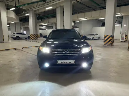 Infiniti FX35 2004 года за 5 300 000 тг. в Астана