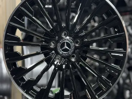 Разно-широкие диски на Mercedes-benz 5x112 за 365 990 тг. в Астана – фото 2
