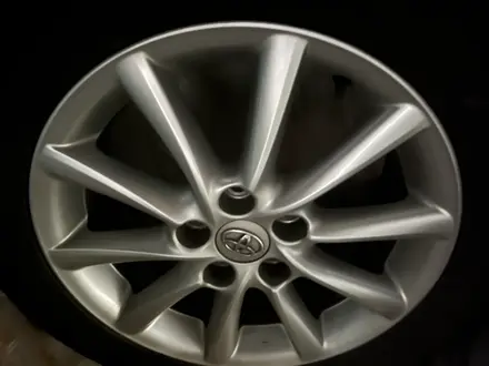 Диски с шинами 215/60/R17 за 265 000 тг. в Алматы