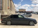 Mercedes-Benz E 320 2000 годаүшін5 200 000 тг. в Жанаозен – фото 4