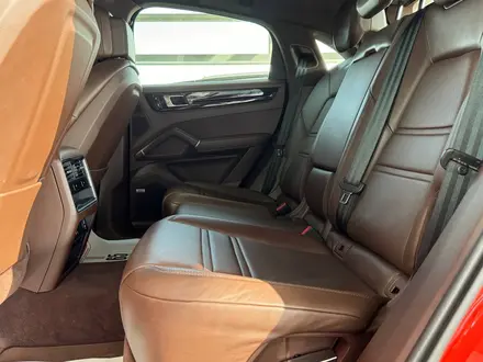 Porsche Cayenne Coupe 2018 года за 38 000 000 тг. в Алматы – фото 23