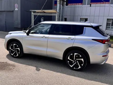 Mitsubishi Outlander 2022 года за 13 700 000 тг. в Астана – фото 3