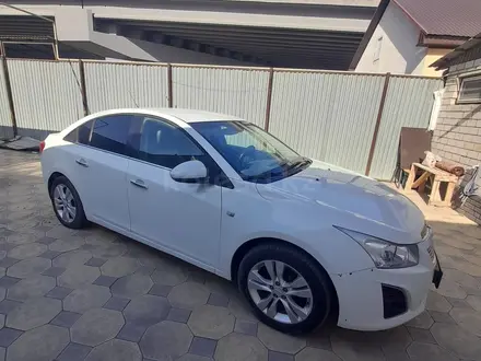 Chevrolet Cruze 2012 года за 5 000 000 тг. в Актобе – фото 2