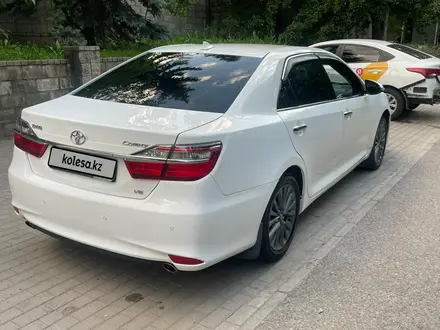 Toyota Camry 2015 года за 11 300 000 тг. в Алматы – фото 3