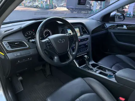 Hyundai Sonata 2015 года за 8 000 000 тг. в Алматы – фото 18