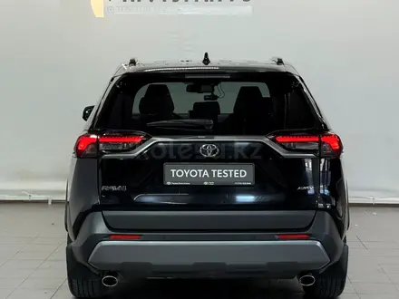 Toyota RAV4 Luxe 2020 года за 15 300 000 тг. в Астана – фото 4