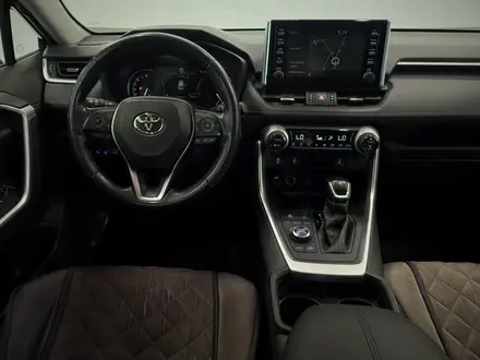 Toyota RAV4 Luxe 2020 года за 15 300 000 тг. в Астана – фото 9